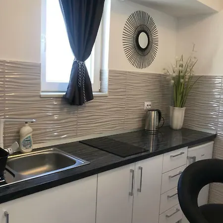 Maison d'hôtes Luxury Marinovic 3*