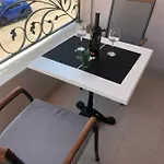 Luxury Marinovic בית הארחה 3*