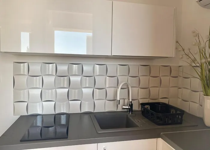 Luxury Marinovic Pensjonat 3*